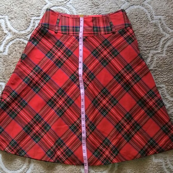 🎄Tartan H&M Skirt Size 4 * Christmas*🎄 - Picture 2 of 5